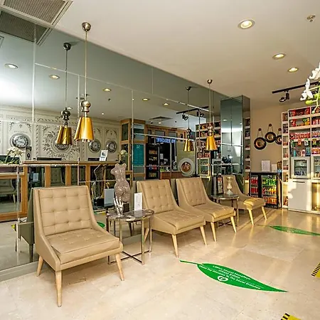 The Gate Atasehir Finance Center מלון 5*